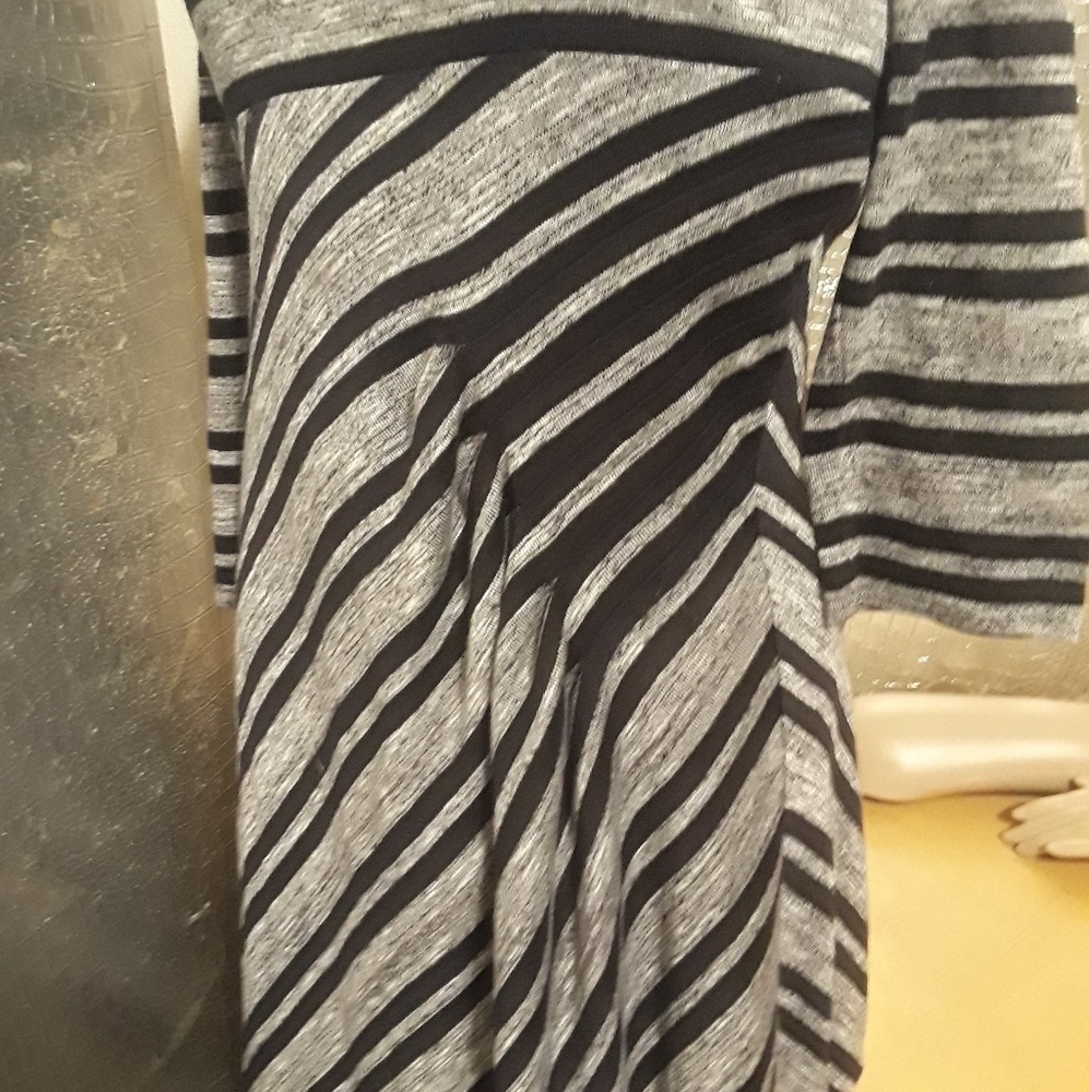 London Times Black/Gray knit dress